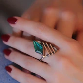 Peridot Taşlı Gümüş Otantik Set thumbnail 3