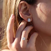 Etrafı Pırıltılı Taşlarla Çevrili Elips Montür Sky Diamond Gümüş Set thumbnail 2