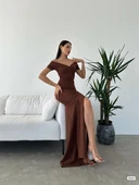 Kadın Dalgıç Kumaş Kayık Yaka Ve Dekolte Detaylı Elbise thumbnail 3