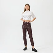 Düğmeli̇ Yan Fermuarli Deri̇ Pantolon thumbnail 2