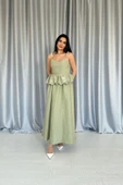 Yeşil Beli Büzgülü İnci Askılı Uzun Elbise thumbnail 2