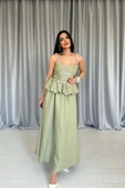 Yeşil Beli Büzgülü İnci Askılı Uzun Elbise thumbnail 3