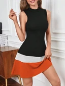 Kadın Sıfır Kol Yarı Balıkçı Yaka şerit Detaylı Ithal Krep Elbise thumbnail 2