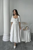 Beyaz Dantel Detaylı Brode Elbise thumbnail 1