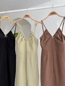 Göğsü Aksesuarlı Önü Yırtmaçlı Elbise 2899 thumbnail 11