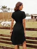 Kadın Kısa Kollu Yakalı önden Düğmeli Beli Kuşaklı Bürümcük Elbise thumbnail 4