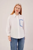 Çizgili Cep Detaylı Beyaz Gömlek thumbnail 2