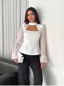 Kolları Şifon Göğüste İnci Boncuk Detaylı Bluz - Beyaz thumbnail 3