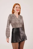 Mini Leopar Desen V Yaka Bluz thumbnail 4