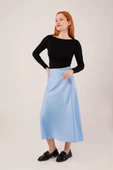 Çan Kesim Midi Mavi Saten Etek thumbnail 1