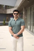 Erkek Polo Yaka Fermuar Detaylı Tişört thumbnail 4