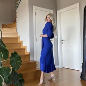 Krep Kumaş Midi Boy Kuşaklı Uzunkol Elbise thumbnail 3