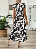 Kadın Kısa Kelebek Kollu Kruvaze Yaka Desenli Süprem Elbise thumbnail 4