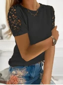Kadın Kısa Kollu Bisiklet Yaka Kolları çiçekli Güpür Detay Viskon Bluz thumbnail 3