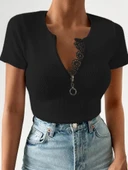 Kadın Beyaz Yaka Dantel Ve Fermuarlı Kaşkorse Bluz thumbnail 2