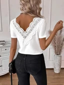 Kadın Kısa Kollu V Yakalı Arkası Dantelli Viskon Bluz thumbnail 3