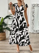 Kadın Kısa Kelebek Kollu Kruvaze Yaka Desenli Süprem Elbise thumbnail 1