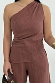 Keten Asimetrik Tek Omuzlu Bluz Pantalon Takım- Bordo thumbnail 2