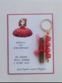32 Adet Kişiye Özel 6 Ay Kına Hatırası Kırmızı Anahtarlık ve Paketlenmiş Kına Dağıtmalık Hediyelik thumbnail 2