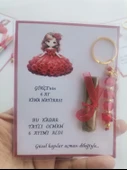 64 Adet Kişiye Özel 6 Ay Kına Hatırası Kırmızı Anahtarlık ve Paketlenmiş Kına Dağıtmalık Hediyelik thumbnail 5