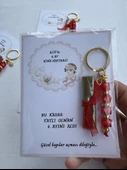 32 Adet Kişiye Özel 6 Ay Kına Hatırası Kırmızı Anahtarlık ve Paketlenmiş Kına Dağıtmalık Hediyelik thumbnail 5