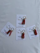 100 Adet Kişiye Özel 6 Ay Kına Hatırası Kırmızı Anahtarlık ve Paketlenmiş Kına Dağıtmalık Hediyelik thumbnail 4