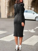 Kadın Uzun Kollu Yuvarlak Yaka Belden Kuşaklı önden Yırtmaçlı örme Krep Elbise thumbnail 3