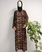 Leopar Desenli Kruvaze Namaz Elbisesi – %100 Viskon, Yandan Bağlamalı 36-46 Beden - 5
