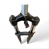 Zoom Vaxa 32 Air 27,5" Jant Havalı Gidondan Kilitli Bisiklet Maşası 1-1/8 QR Maşa Magnezyum Bacak Siyah thumbnail 4