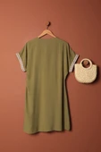 Viskon Kumaş Yakası Kolu Şerit Detaylı Elbise-Haki thumbnail 2