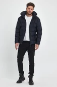 Erkek Lacivert Su Ve Rüzgar Geçirmez Sabit Kapüşonlu Pofuduk Yaka Kalın Içi Kürklü Şişme Mont&Kaban thumbnail 4
