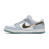 Nike Sean Cliver x Dunk Low SB Holiday Special - 2