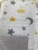 80 x 90 Unisex Bebek Battaniyesi – Sarı & Gri Gökyüzü Temalı Müslin - 1