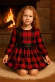 ESİLA KİDS Kız Çocuk Elbise Kırmızı Siyah Ekose Desen Kuşak ve Fiyonk Deri Detaylı Uzun Kollu 3-8 yaş thumbnail 3