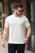 Erkek Yakalı çizgi Desenli Kısa Kollu Tişört thumbnail 1