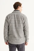 Altınyıldız Classics Erkek Antrasit Oversize Bol Kesim Düğmeli Yaka Ekose Desenli Flanel Oduncu Kışlık Gömlek thumbnail 4