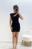 Ön Dekolteli Astarlı Tül Mini Elbise Siyah - 3