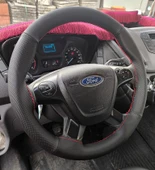 DİKİŞLİ DİREKSİYON KILIFI SİYAH DERİ NOKTALI DERİ KIRMIZI DİKİŞLİ F.OR.D TRANSİT 2014-2025 Arası thumbnail 1