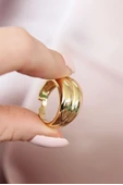 Metal Gold Renk Ayarlamalı Kadın Yüzük - 1