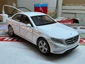 Oyuncak Metal Model Araba 1/36 Çek Bırak Mercedes Benz E Class Beyaz thumbnail 1