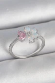 Pirinç Gümüş Renk Beyaz Mineli Pembe Zirkon Taşlı Çiçek Model Kadın Yüzük - 1