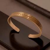 Geometrik Şık Marka Desenli Bakır Bileklik – Minimalist Unisex Ayarlanabilir Tasarım thumbnail 2