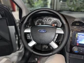 Focus 2.5 Araca Özgü Dikmeli Direksiyon Kılıfı Nokta Karbon Siyah İpli thumbnail 1