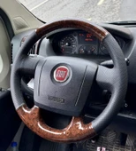 Fiat Ducota Araca Özgü Dikmeli Direksiyon Kılıfı Nokta Ahşap Siyah İpli thumbnail 1