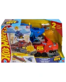 Hot Wheels Şekil Değiştiren Ejderha Taşıyıcı Tır Seti JBM72 thumbnail 4