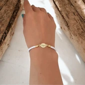 İsme Özel Oval Motifli Doğal Beyaz Derili 14 Ayar Altın Plakalı Hediye Bileklik-314 thumbnail 2