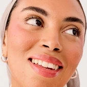 Benefit Cosmetics Moone WANDERful World thumbnail 3