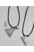 Vipfoni Unisex Üçgen Metal Cevşen Dualı Kolye thumbnail 2