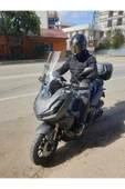 MOTOCAM Honda Adv 350 Siperlik Ön Cam 2023-2025 Model 60cm Şeffaf Renkli 4mm ORTA BOYLU CAM - 2