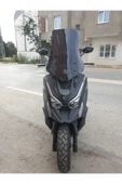 MOTOCAM Kymco DTX 360 Siperlik Ön Cam 2021-2023 Model 55cm Siyah Renkli 4mm KISA SPOR CAM thumbnail 1